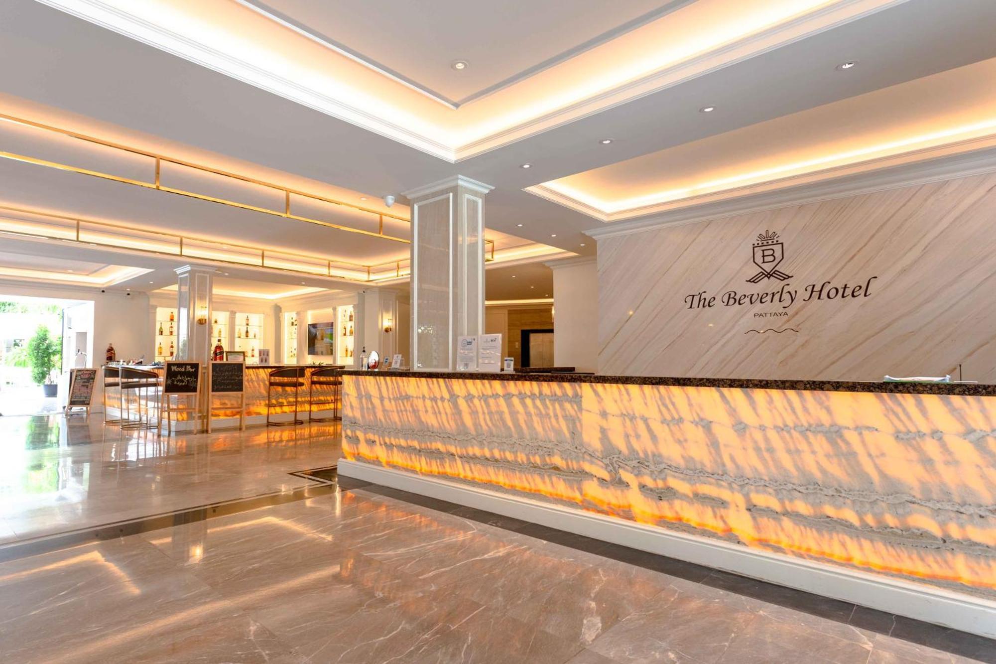 The Beverly Hotel Pattaya Esterno foto